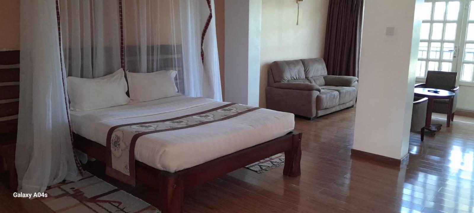 Esikar Gardens Hotel Narok Kültér fotó
